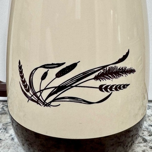 Thermo Serv Insulated Coffee Carafe Cream & Brown Vntg 1 Liter Rare Wheat Design - Picture 5 of 12